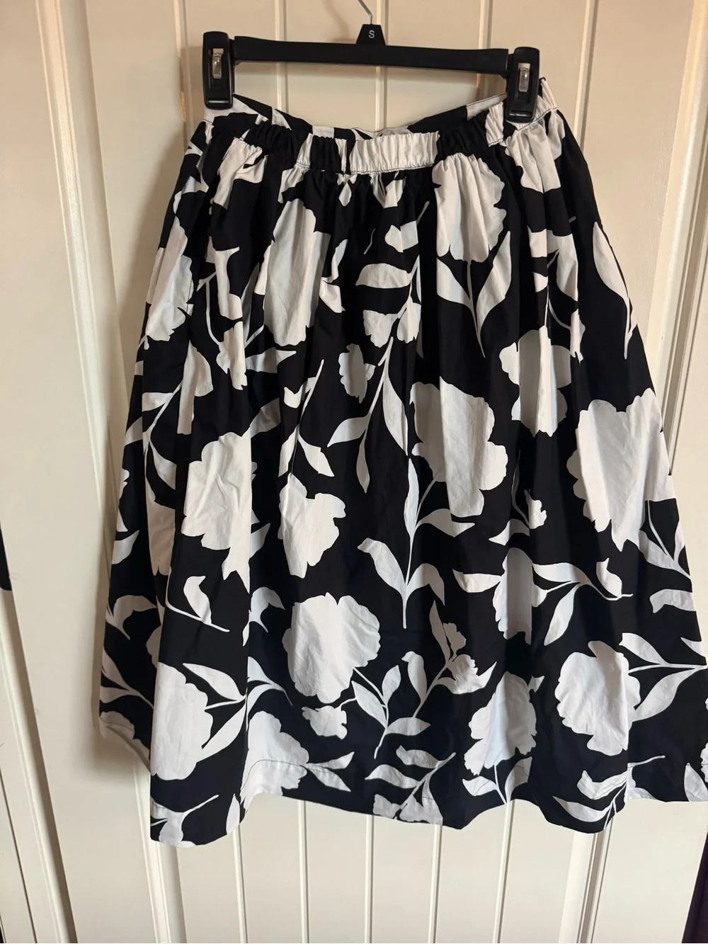 Kate Spade Black and white cropped skirt set
